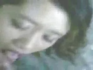 Piękna dziewczyna ma ...