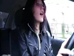 Czarni lubią blondyn ...