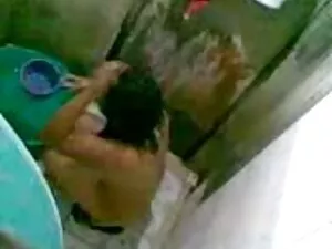 Między jego seksowny ...