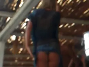 Dwie osoby uprawiały ...